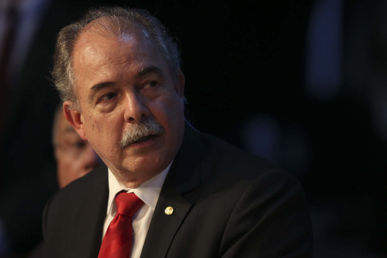 O coordenador dos Grupos Técnicos, Aloizio Mercadante, participa do evento de encerramento dos trabalhos dos grupos técnicos do Gabinete de Transição O coordenador dos Grupos Técnicos, Aloizio Mercadante, participa do evento de encerramento dos trabalhos dos grupos técnicos do Gabinete de Transição