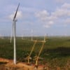 Cortes das fontes eólica e solar por sobreoferta devem continuar pressionando geradores nos próximos anos.