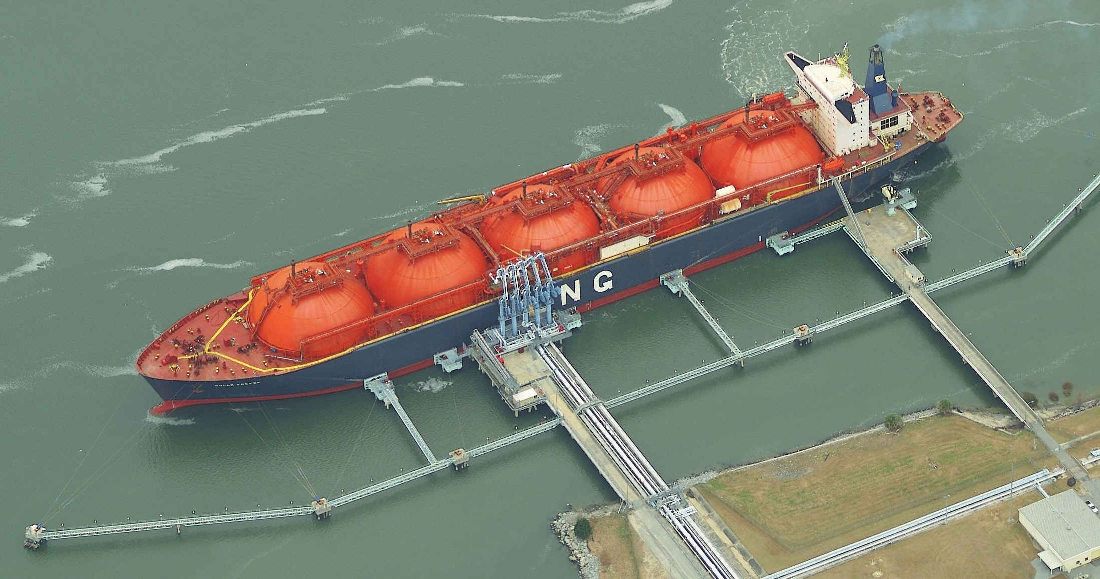 Petrobras nega recurso da Golar em licitação para arrendamento de terminal na Bahia