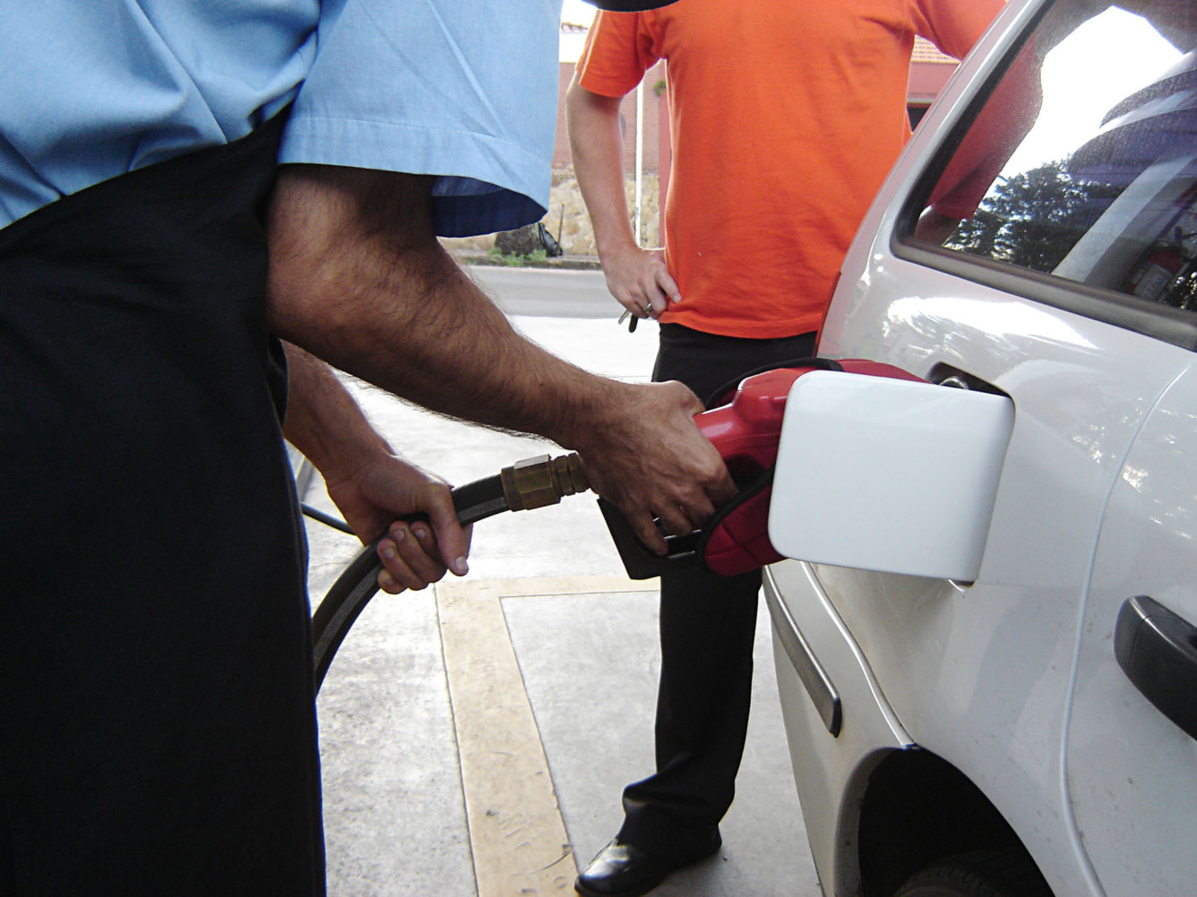 Governo prepara reajuste da gasolina Marcos Santos / USP Imagens