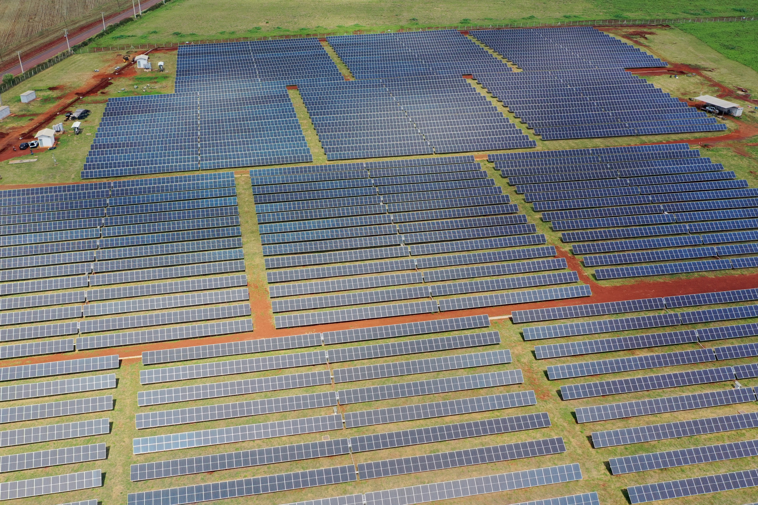 Usina de energia solar da Copel – operação da unidade geradora da Usina Solar Fotovoltaica Bandeirantes, construída no Norte do Paraná – energia fotovoltaica.