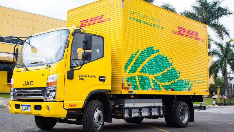 DHL fecha contrato com a Raízen Power para centros de distribuição