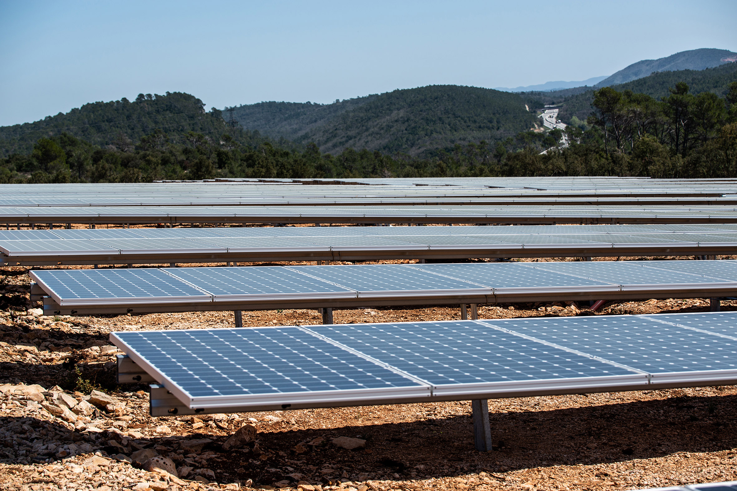 Mais de 3 GW em pedidos de outorga de solares são registrados pela Aneel