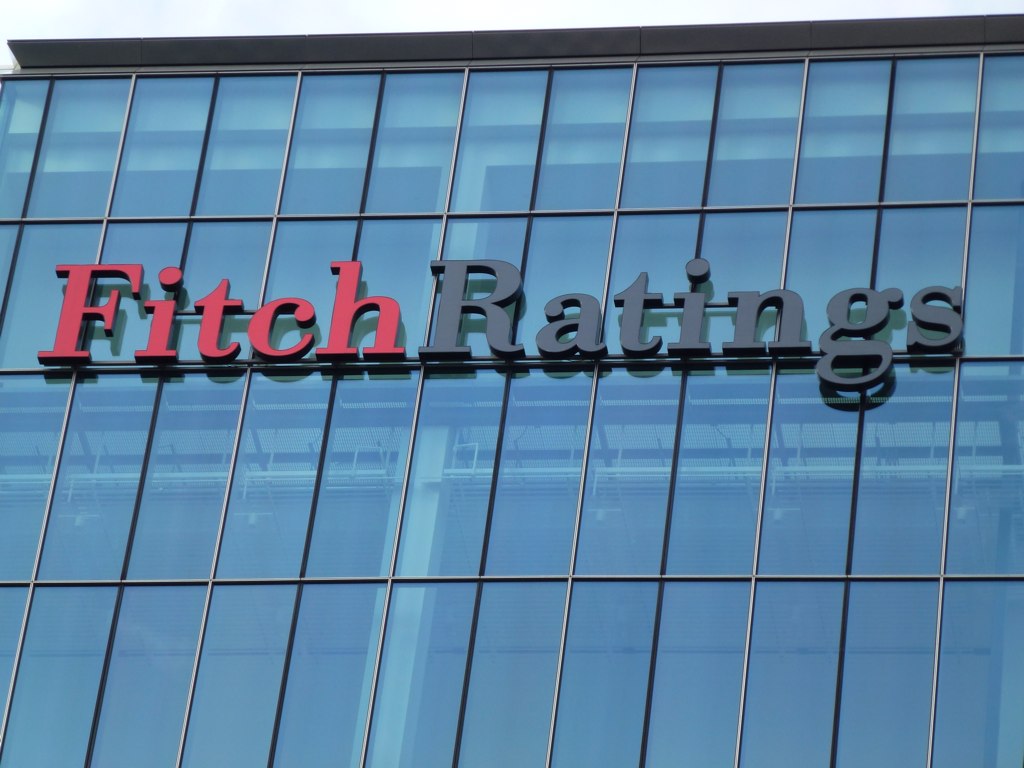 Fitch rebaixa perspectiva de ratings da Light para negativa