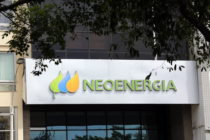 Neoenergia conclui venda de 50% de transmissora por R$ 1,2 bilhão Neoenergia conclui venda de 50% de transmissora por R$ 1,2 bilhão