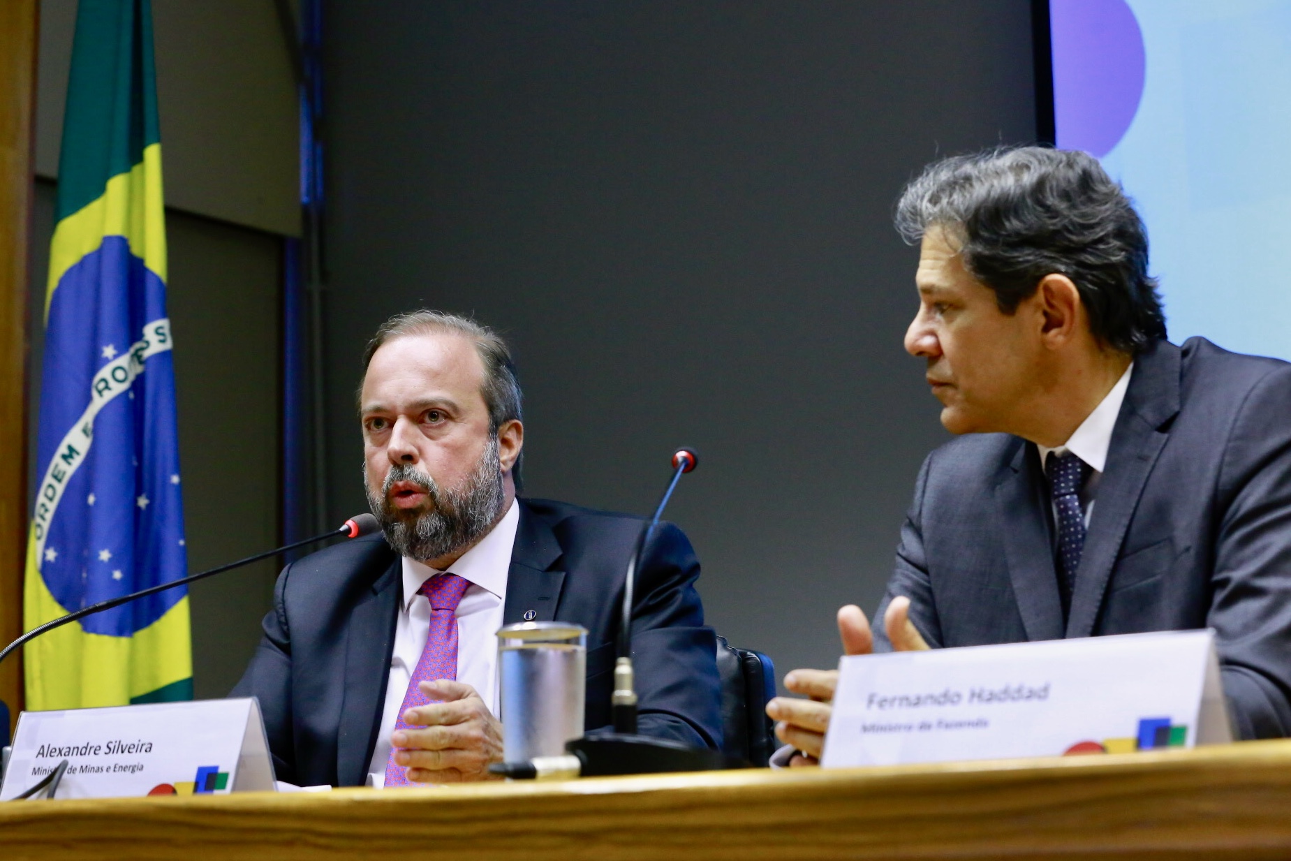 Haddad e Silveira se reúnem para discutir gás, combustíveis e mobilidade sustentável