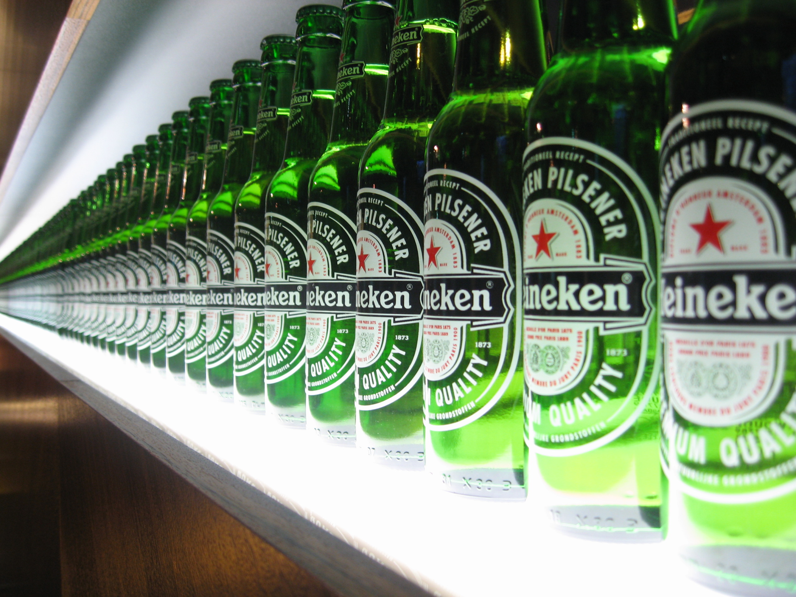 Heineken fecha parceria com empresas de GD para fornecer energia a bares e restaurantes