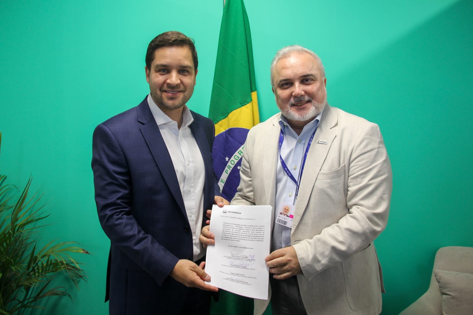 Governo do RJ e Petrobras assinam acordo para novo hub de captura de carbono