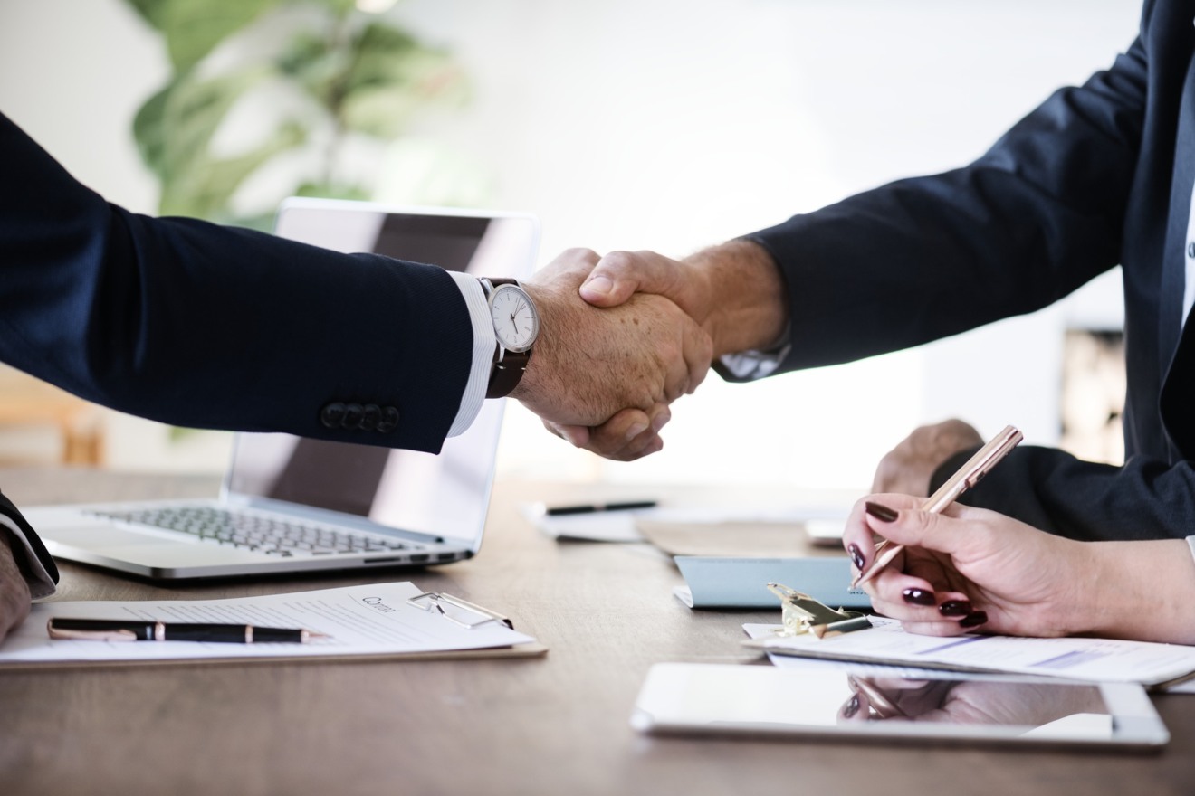 Schneider e GreenYellow fecham parceria de três anos para soluções de eficiência energética