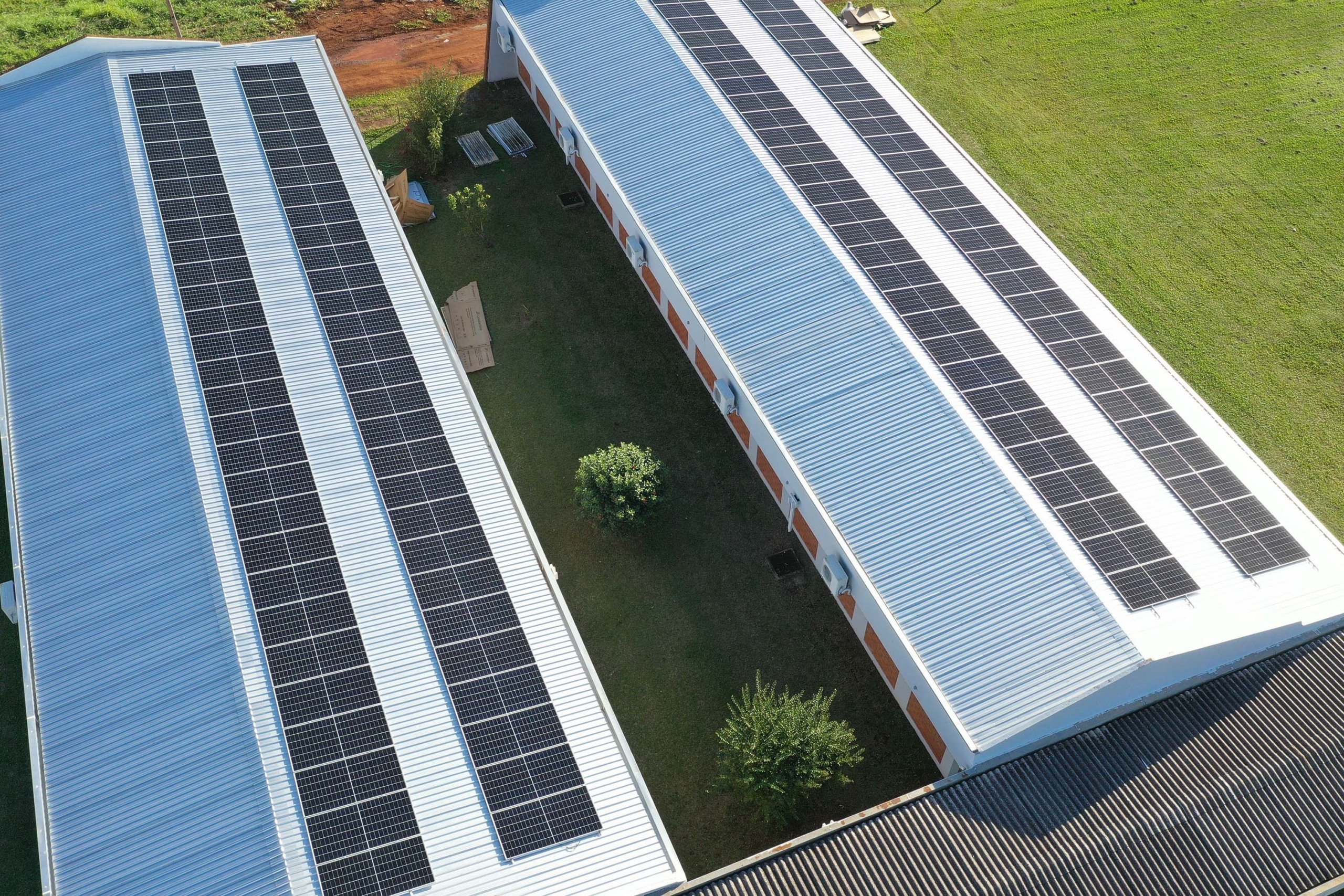 Universidades estaduais produzem energia a partir de captação solar