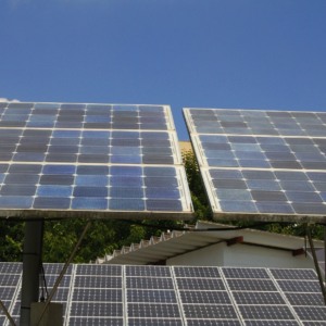 Painel-Solar-Fotovoltaico-Microgeracao-MicroGD-Energia-renovavel-generica10-Foto-Marcos-Santos-USP-Imagens-