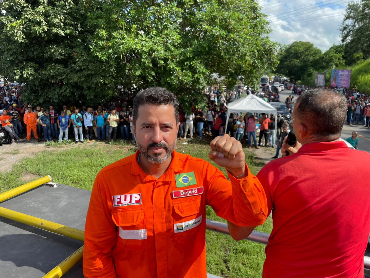 Mil e duzentos trabalhadores paralisam atividades na Refinaria de Mataripe