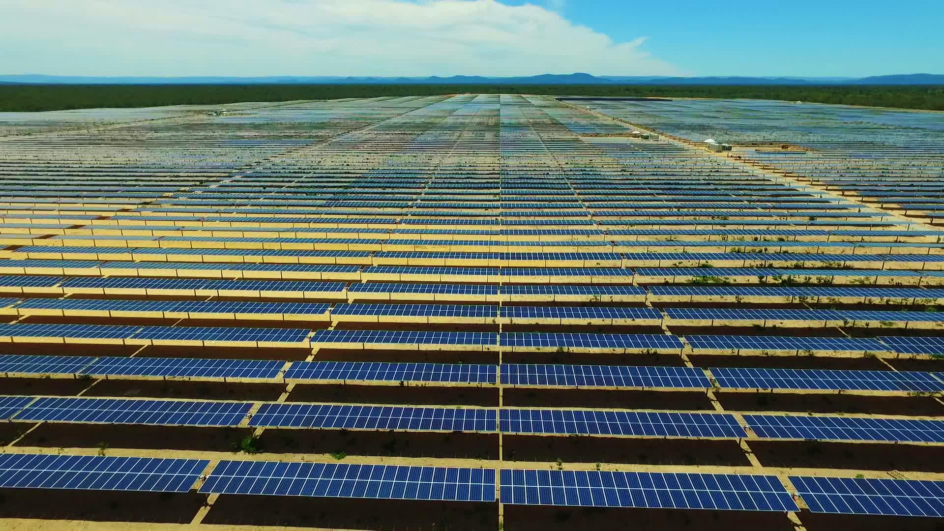 BNDES vai financiar construção de parque solar de 700 MW da Elera em Minas Gerais