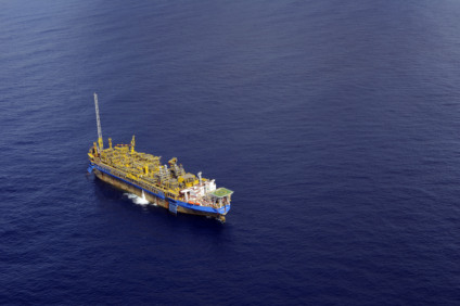 Navio-plataforma FPSO Cidade de Paraty no campo de Lula Nordeste na Bacia de Santos *** Local Caption *** O FPSO Cidade de Parati está ancorado em profundidade d`água de 2.120 metros, a cerca de 300 quilômetros da costa