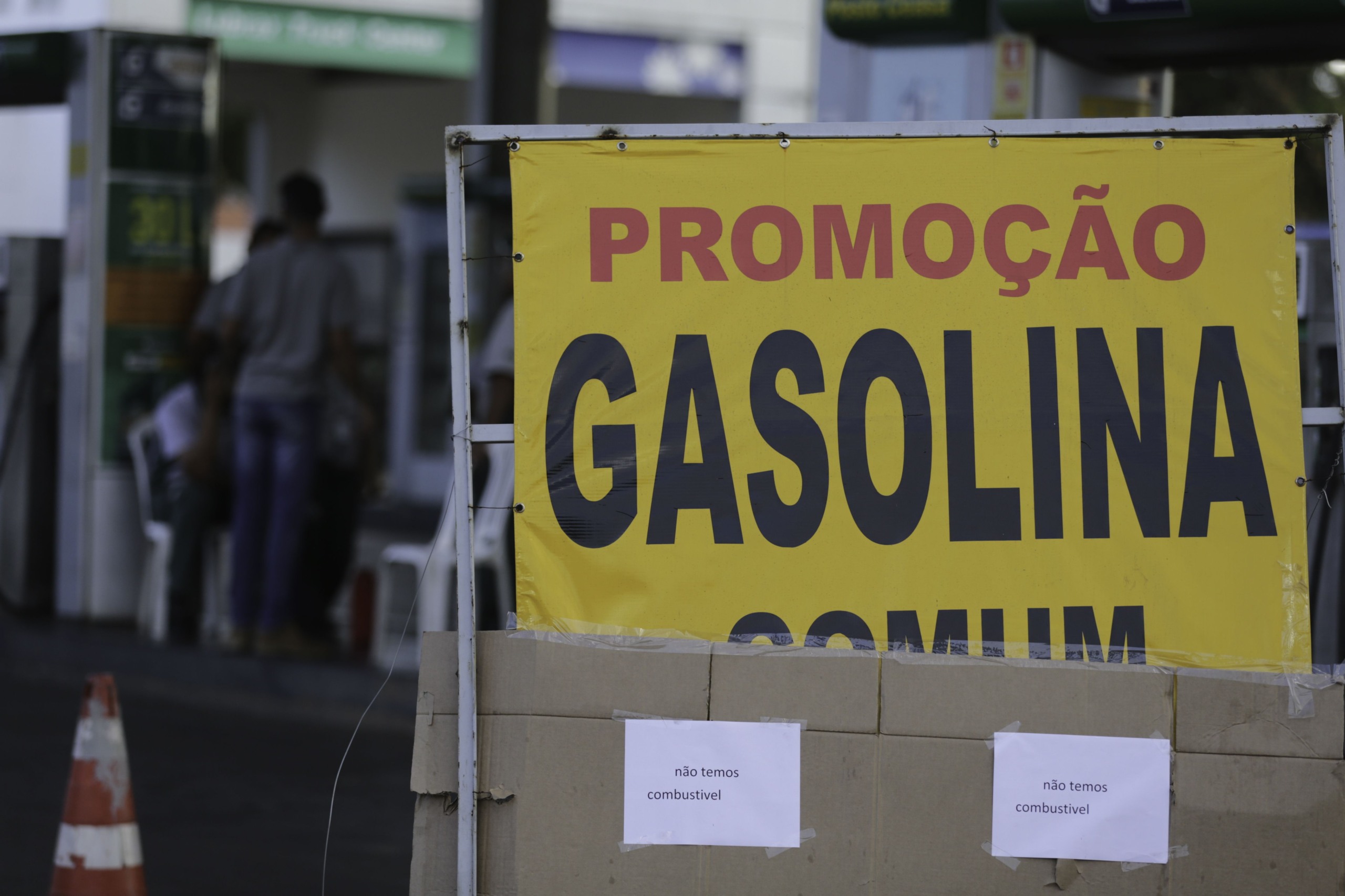 Posto fechado em Brasília com o estoque de combustíveis e gás de cozinha zerados.Foto Fabio Rodrigues Pozzebom/Agência Brasil