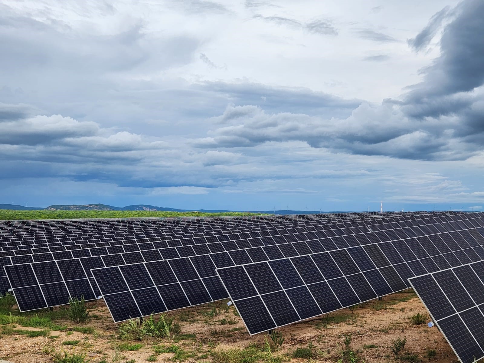 Usinas solares da Canadian e Vale são liberadas para operação comercial