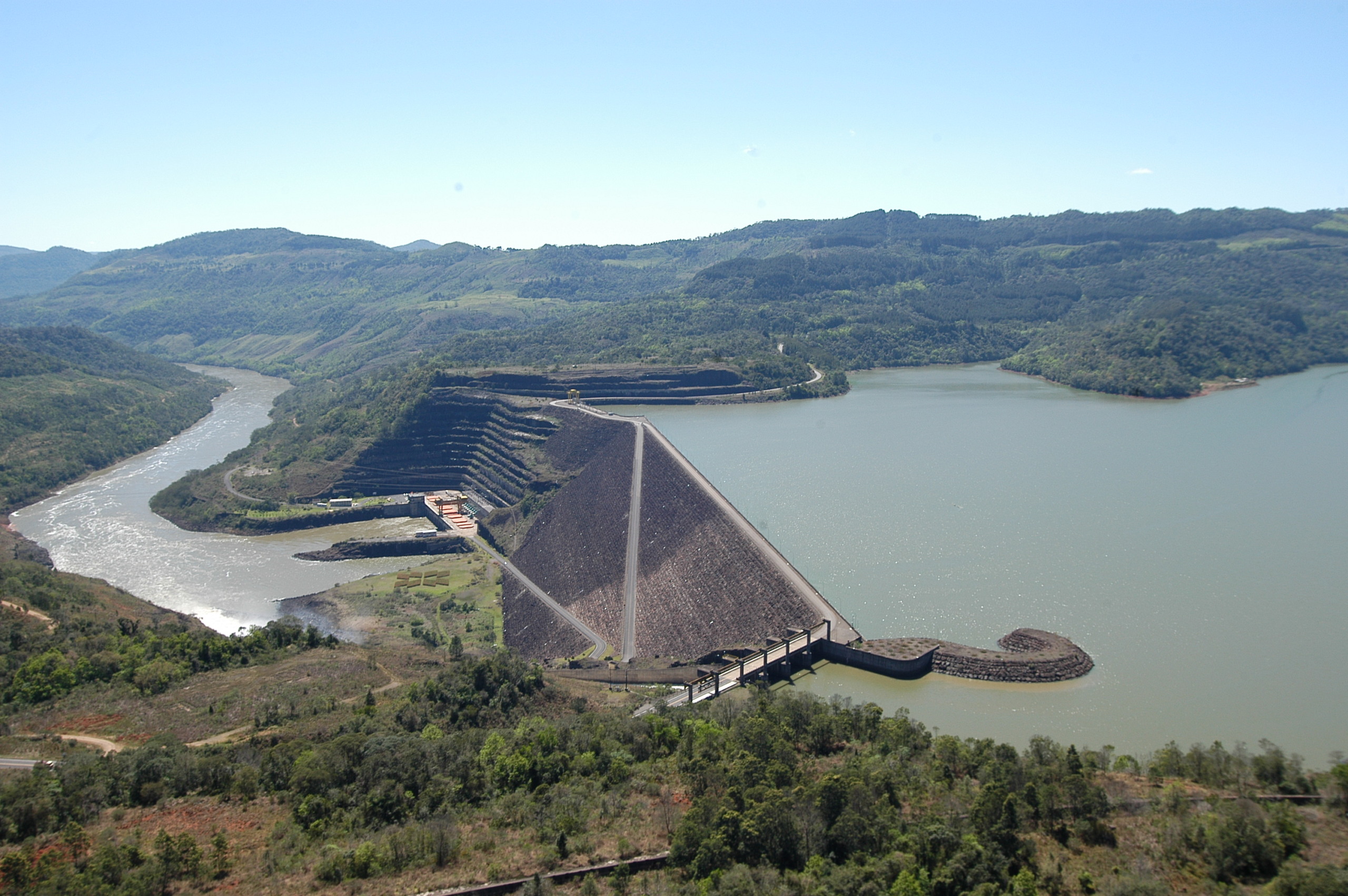 Usinas da Copel batem recorde de geração pelo terceiro ano consecutivo. Na foto, usina governador Bento Munhoz da Rocha Netto. Foz do Areia. Curitiba, 26/01/2017. Foto: Divulgação Copel