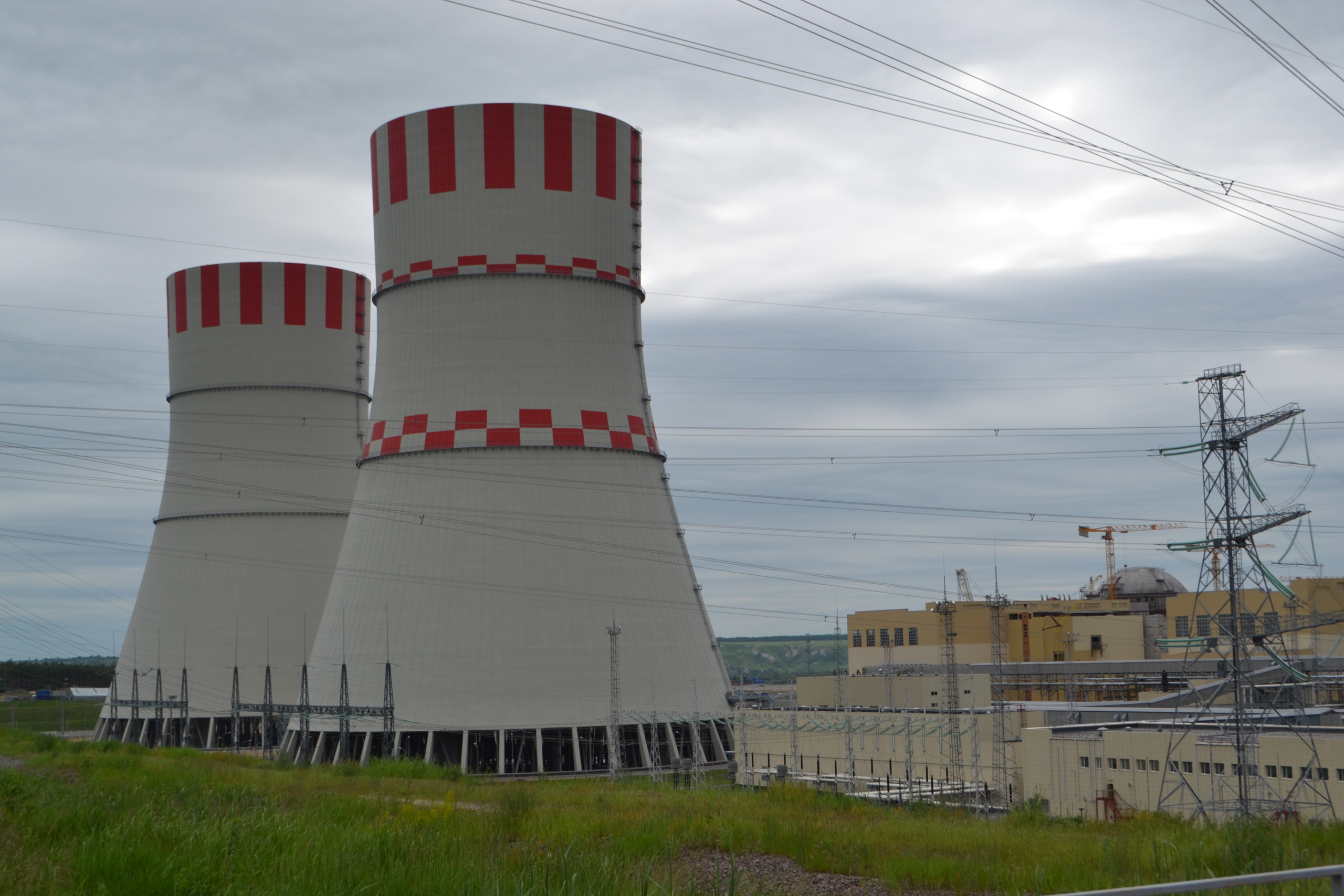 Ucrânia anuncia instalação de quatro reatores em central nuclear