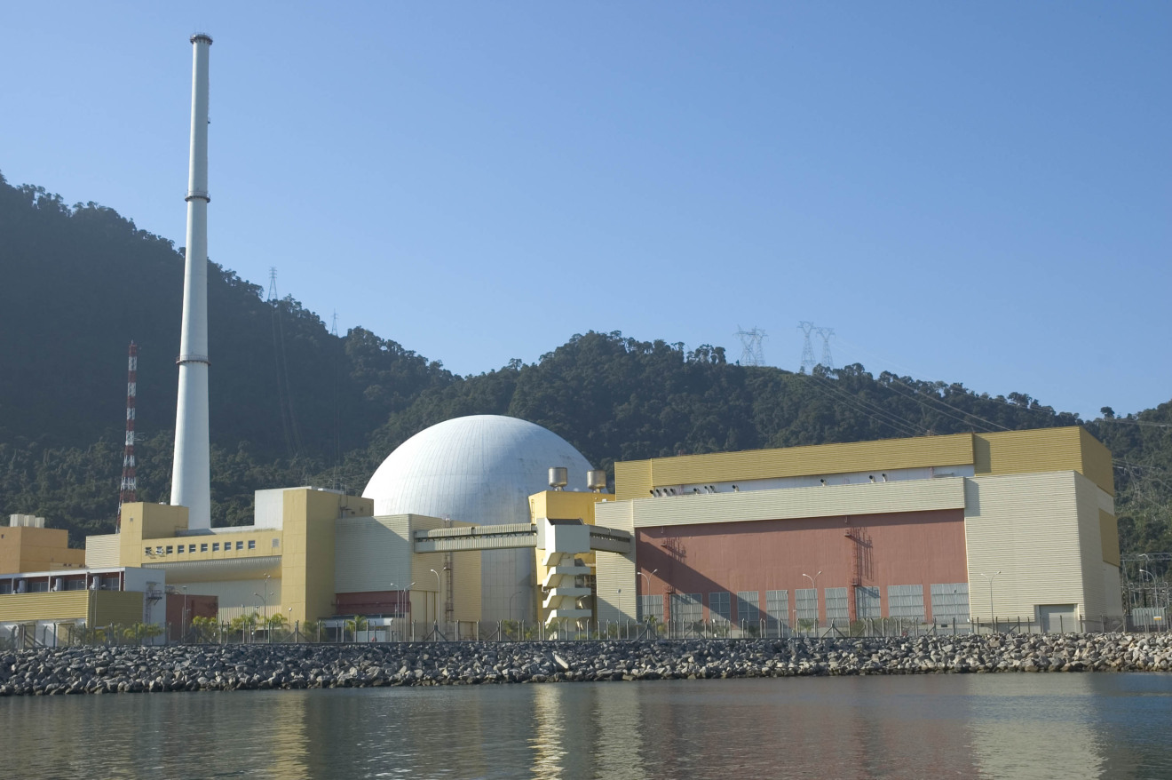 Energia nuclear volta a ganhar força com guerra na Ucrânia e Brasil avalia pequenos reatores