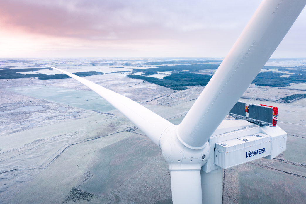 Após ano com prejuízo bilionário, Vestas fecha 2023 com lucro