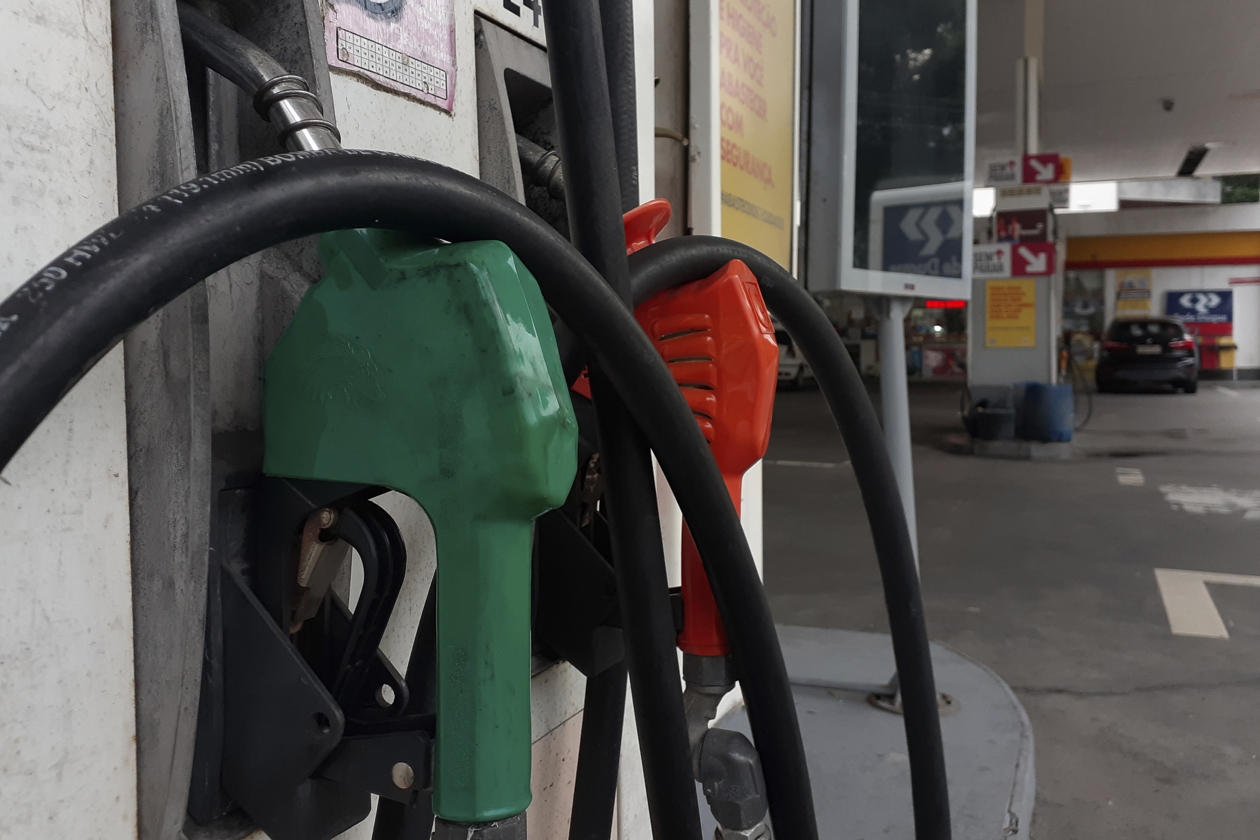 Petrobras reajusta em 12% o preço da gasolina nas refinarias a partir desta quinta-feira