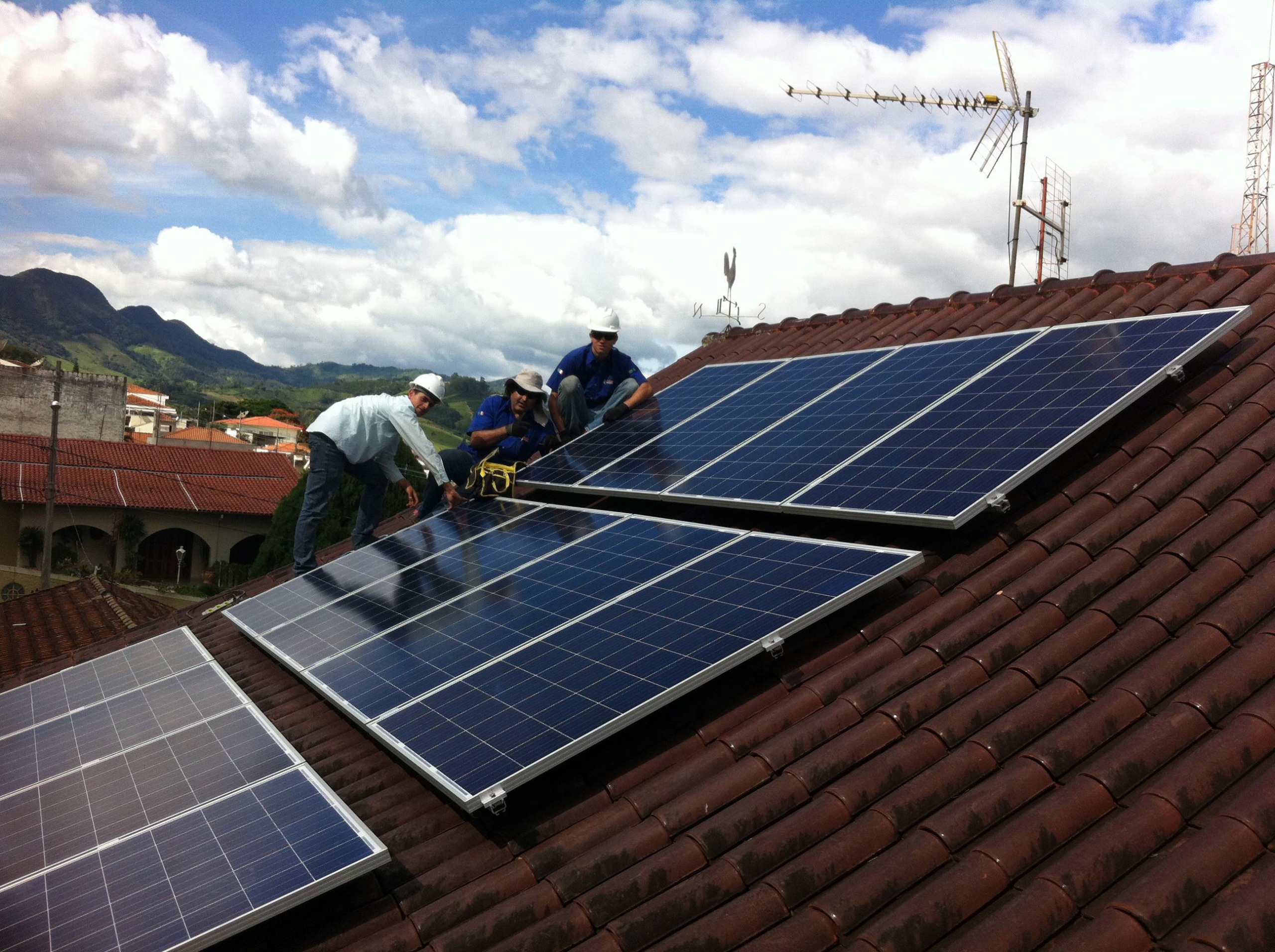 Governo pretende inserir energia solar em todas as residências do Minha Casa, Minha Vida