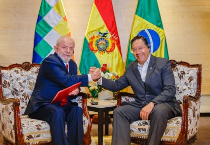 Presidente do Brasil, Luiz Inácio Lula da Silva, e o Presidente da Bolívia, Luis Arce. Foto de Ricardo Stuckert (PR).