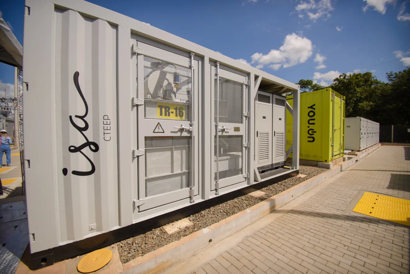 Fotos do evento de Inauguração do projeto de armazenamento de energia em baterias do sistema de transmissão brasileiro da Isa Cteep do ano de 2023.