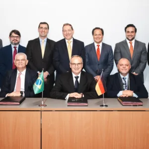 Acordo entre Eletrobras, a estatal alemã Securing Energy for Europe (Sefe) e a EnerTech, do Kuwait.