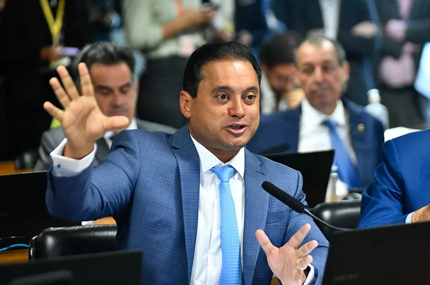 Senador Weverton Rocha, relator do PL das eólicas offshore no Senado