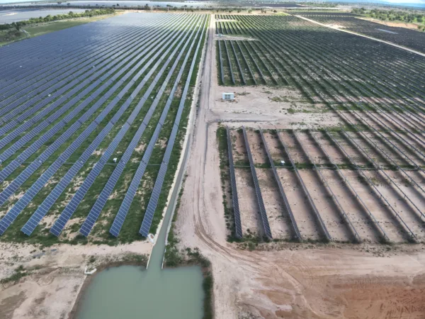 Parque solar Arinos. Foto: Divulgação