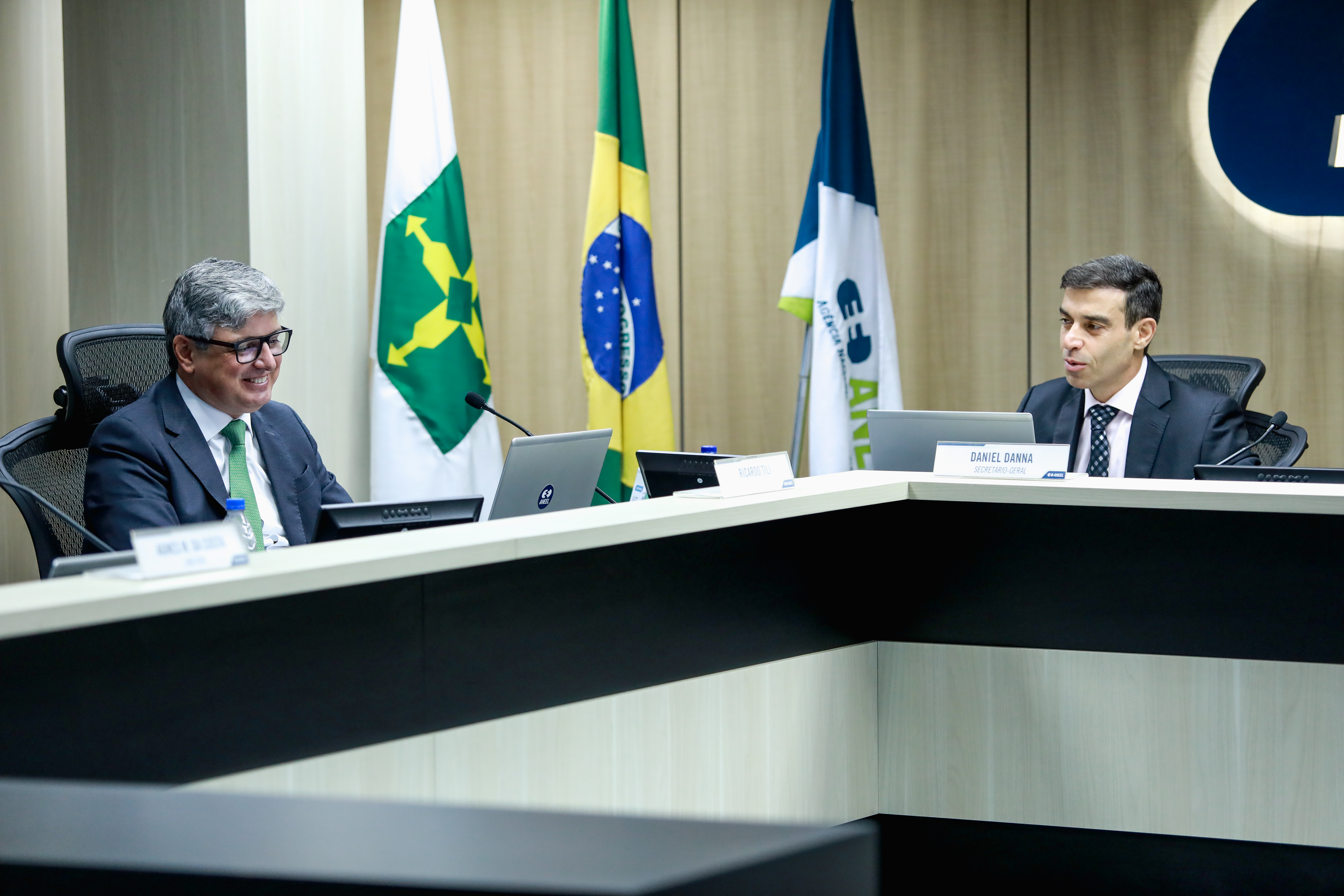 Ricardo Tili e Daniel Danna na 14ª Reunião Pública Ordinária da Aneel de 2025 - Foto: Michel Jesus - ANEEL