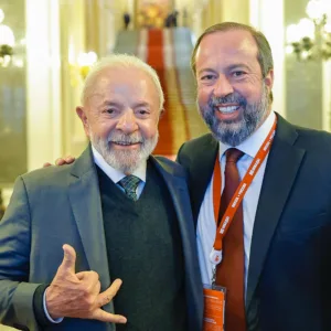 Presidente Lula e Ministro Alexandre Silveira - Rússia (09/05/2025) - Foto Ricardo Stuckert