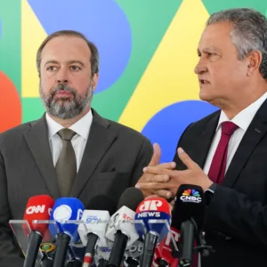 Alexandre Silveira e Rui Costa em coletiva sobre a MP do setor elétrico (21/05/2025) - Foto Tauan Alencar
