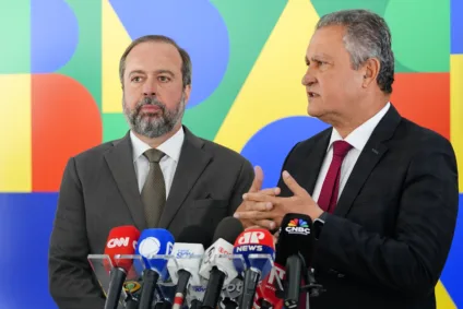 Alexandre Silveira e Rui Costa em coletiva sobre a MP do setor elétrico (21/05/2025) - Foto Tauan Alencar Alexandre Silveira e Rui Costa em coletiva sobre a MP do setor elétrico (21/05/2025) - Foto Tauan Alencar