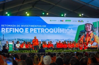 Presidente Lula discursa em cerimônia de anúncio de investimentos da Petrobras em refino e petroquímica