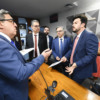 CMMPV 1300/2025 - Comissão Mista da Medida Provisória n° 1300, de 2025 Comissão Mista da Medida Provisória (CMMPV) n° 1.300, de 2025, que altera diversas leis do setor elétrico brasileiro para modernizar o setor, promover mais eficiência, competitividade e transparência, realiza reunião para apreciação de relatório. Obs.: Continuação da reunião iniciada dia 02/09. Mesa: deputado Danilo Forte (União-CE); deputado Lafayette de Andrada (Republicanos-MG); vice-presidente da CMMPV 1300/2025, deputado Joaquim Passarinho (PL-PA); relator da CMMPV 1300/2025, deputado Fernando Coelho Filho (União-PE). Foto: Carlos Moura/Agência Senado