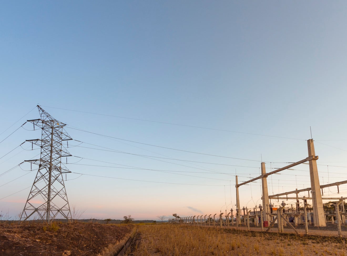 Neoenergia inicia operação de linha de transmissão 500 kV na Bahia